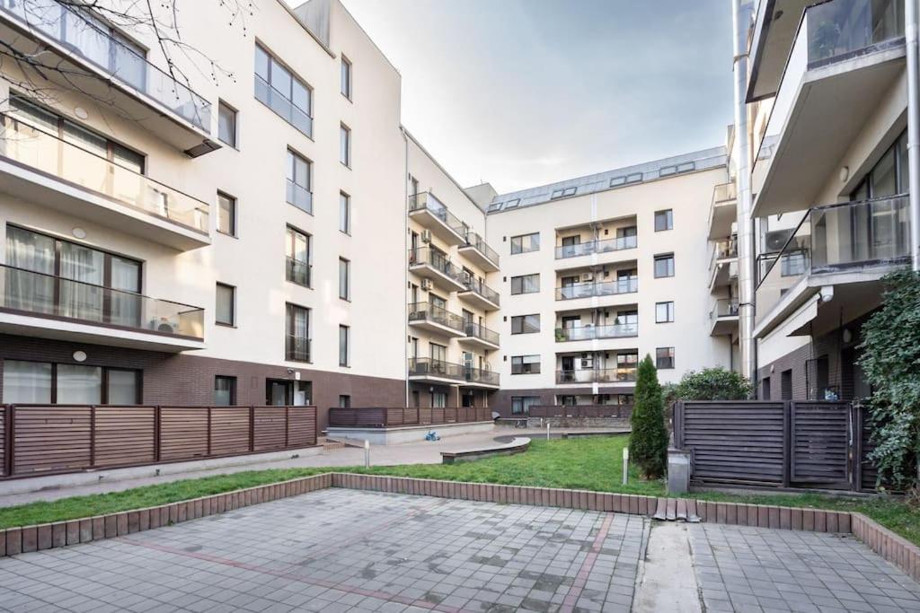 Vivando - Scandic Ap E - Parking Bukarest Exterior foto